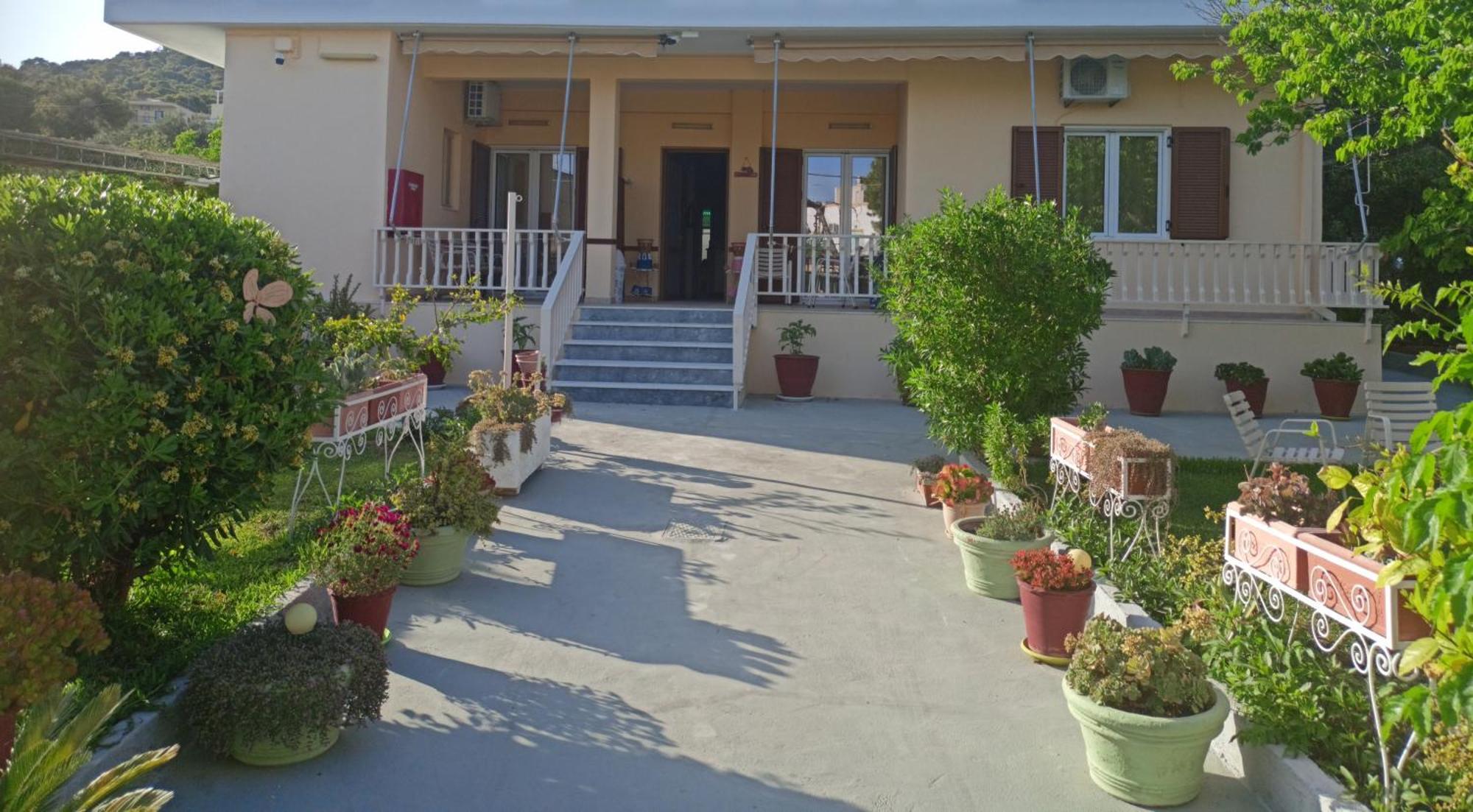 Finikas Rooms Agia Marina (Aegina) Exterior foto