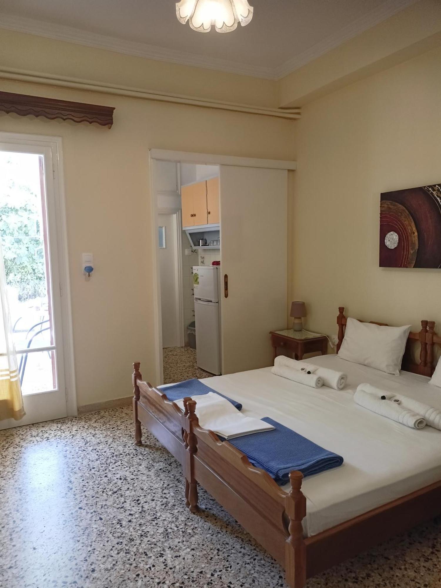 Finikas Rooms Agia Marina (Aegina) Quarto foto