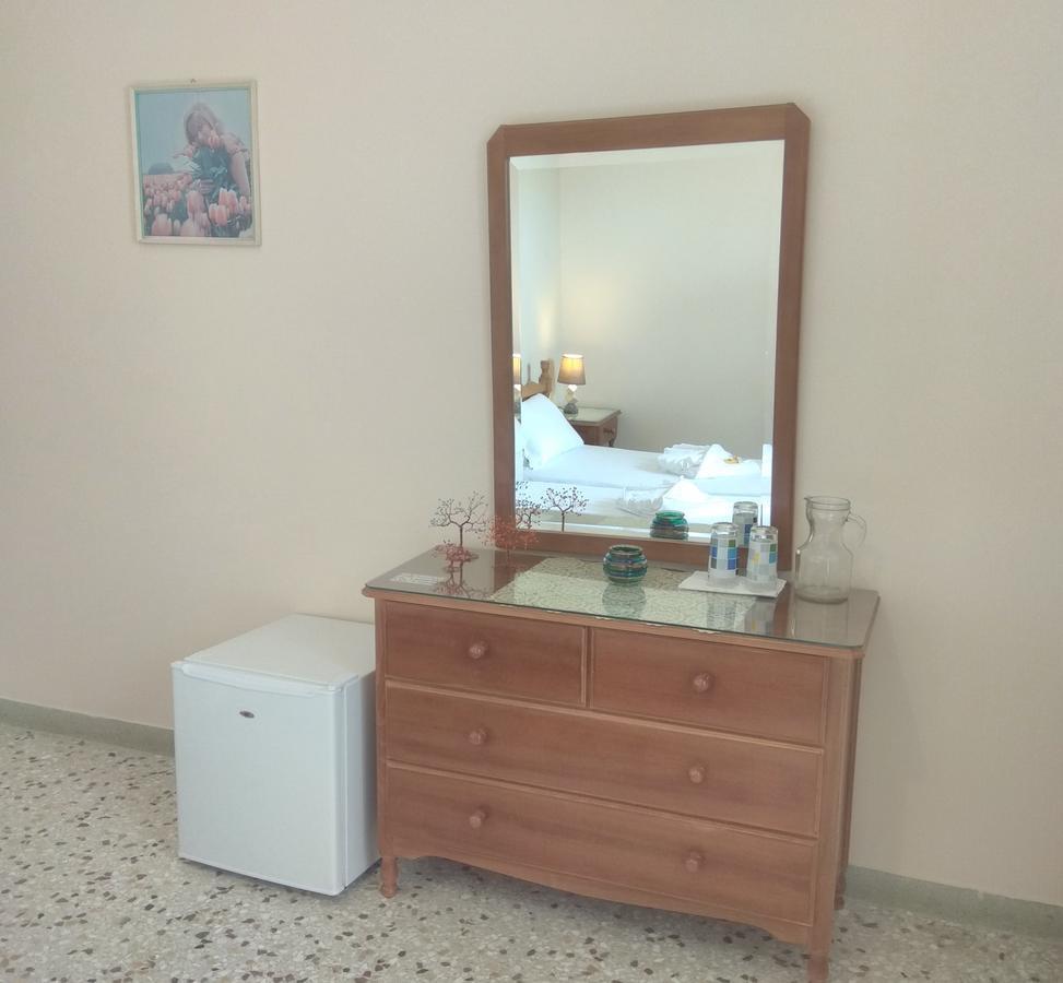 Finikas Rooms Agia Marina (Aegina) Exterior foto