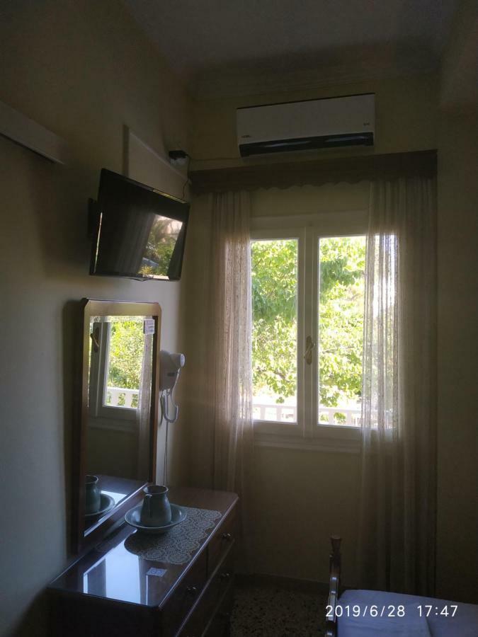 Finikas Rooms Agia Marina (Aegina) Exterior foto